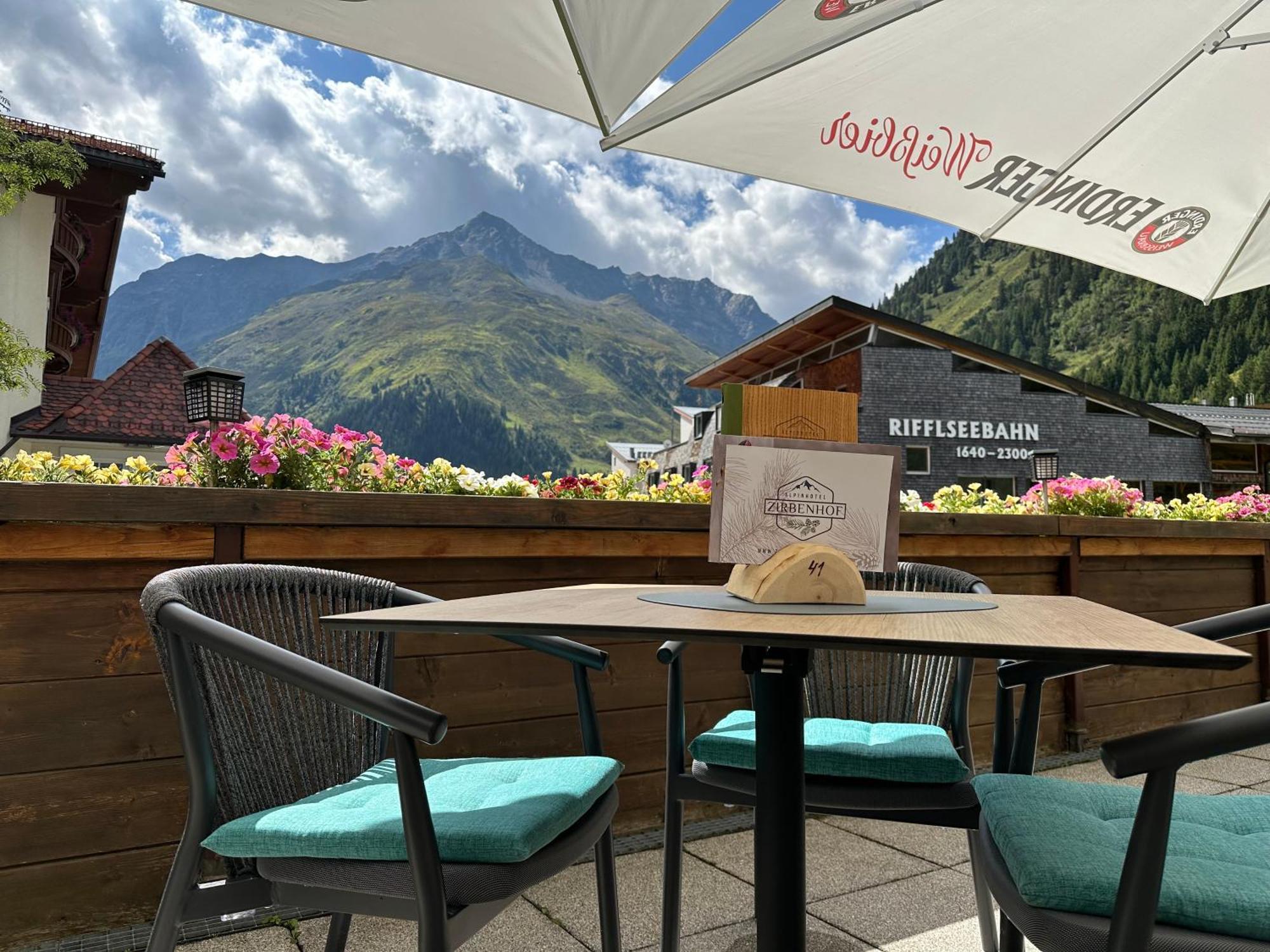 Hotel Zirbenhof Sankt Leonhard im Pitztal Exterior foto